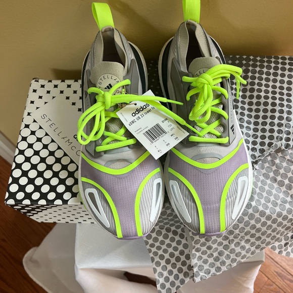 ADIDAS by Stella McCartney Ultraboost 23 Running Shoe, Sz 9-9.5M - Picture 5 of 9